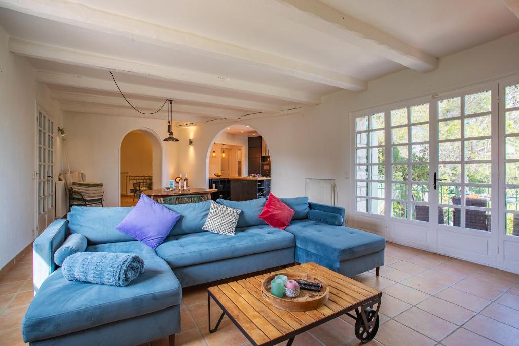 VILLA JUSTINE VI4239 By Riviera Holiday Homes - 2