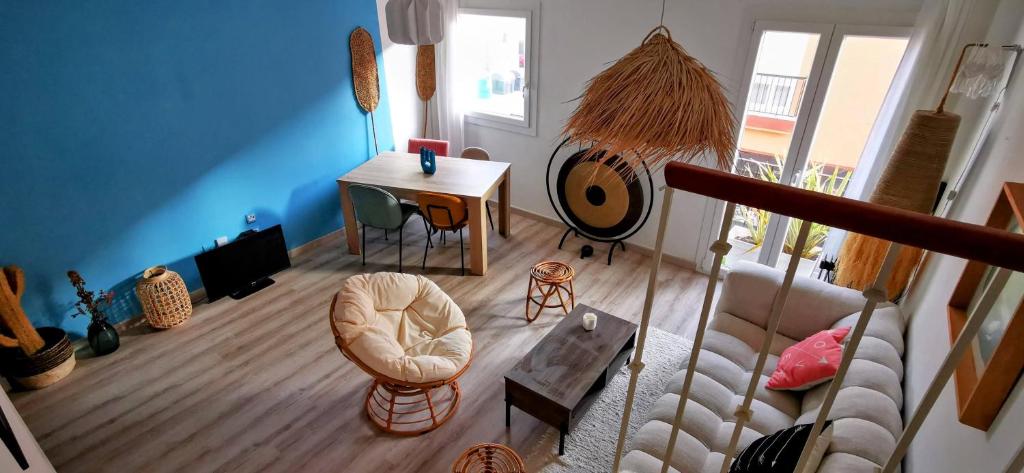 Tarifa central Duplex with private parking and patio - 1