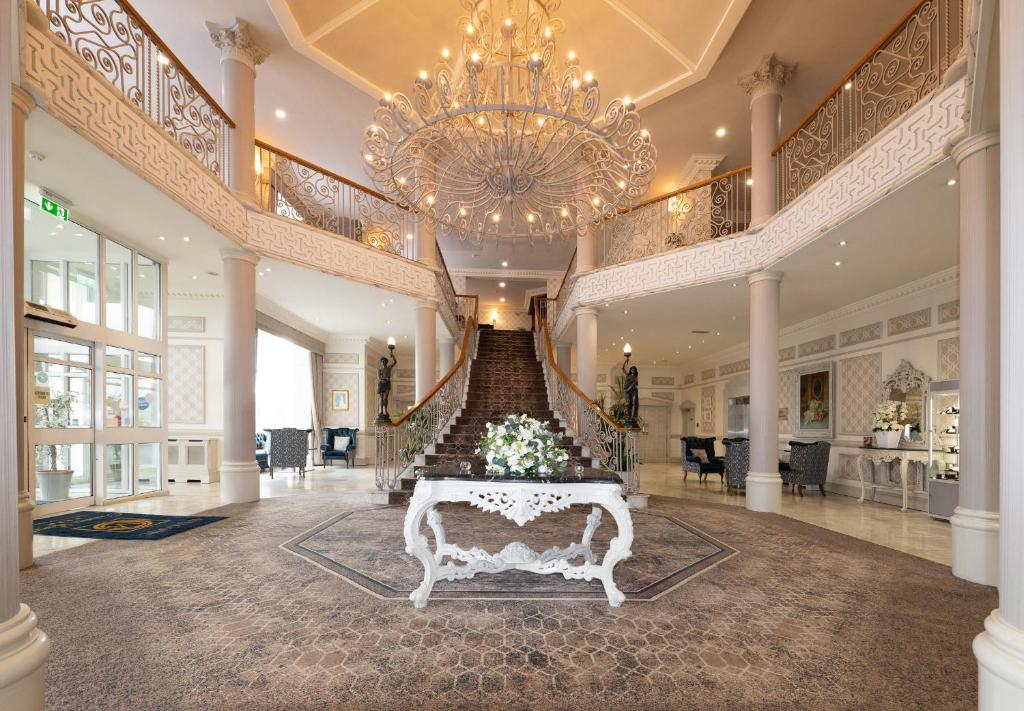 Lobby, Clanree Hotel & Leisure Centre in Letterkenny