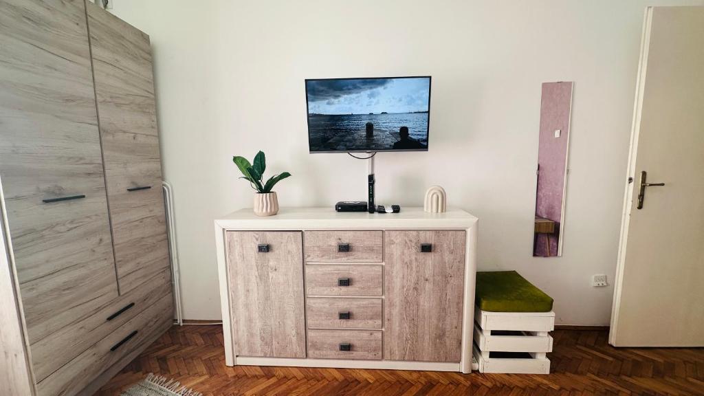 Downtown apartman T - 3