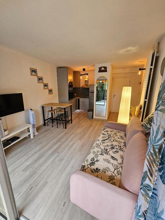 Cozy 2P studio avec jardin privé - 1