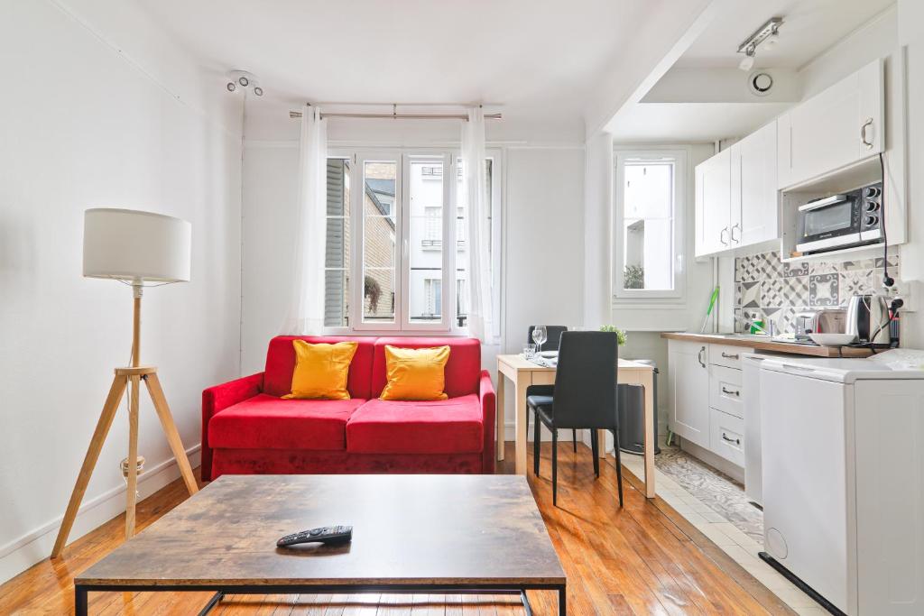 Heart of Paris Studio-2P Invalides Free Netflix - 3