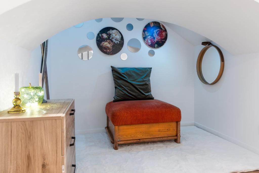 Secret room jacuzzi vieille ville Annecy - 4