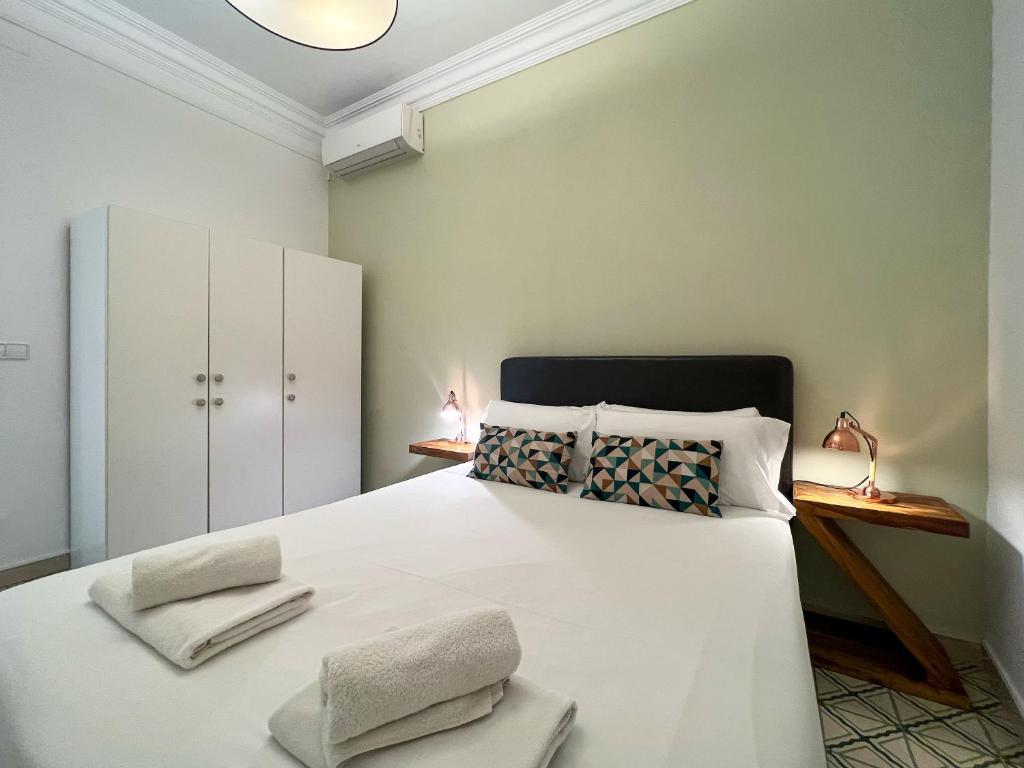 Stay U-nique Apartments Comte Urgell - 3
