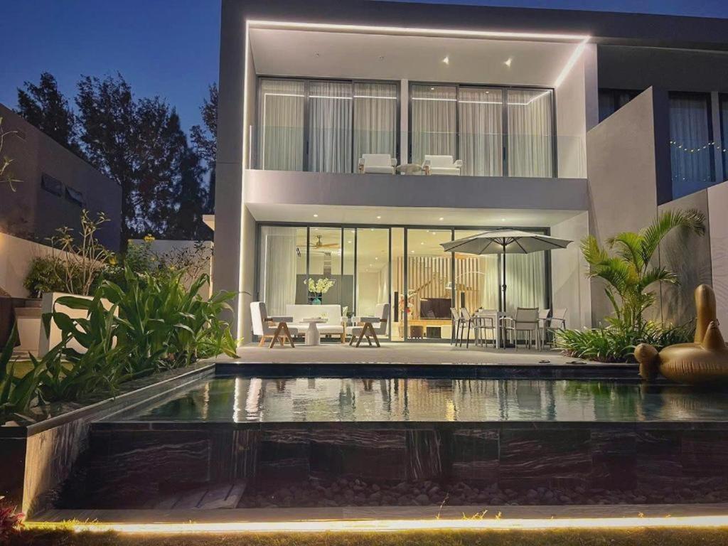 HO TRAM l LUXURY VILLA 4PN Sat Bien ll 4BR Beachfront Villa Sanctuary Ho Tram