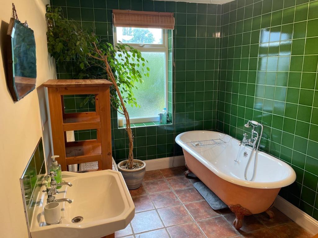 Vicky and Richards home, Cheltenham