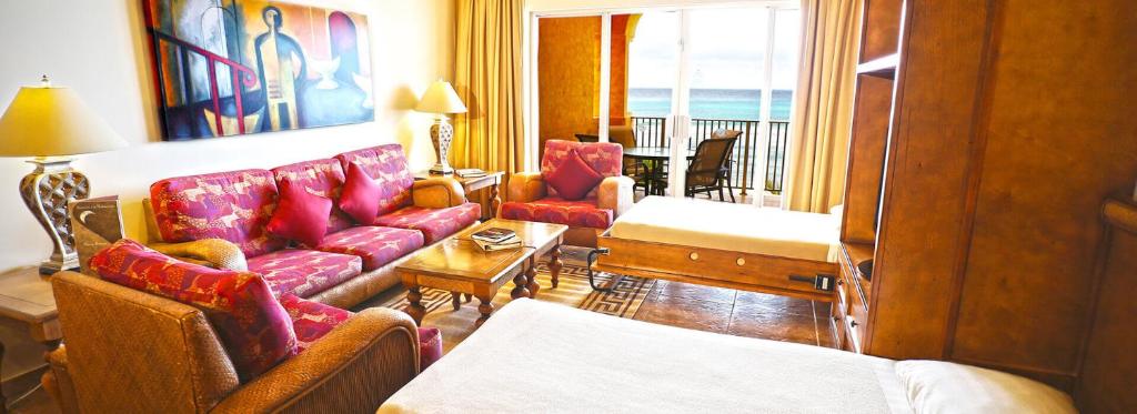 2BD Master Suite Beachfront Royal Hacienda Cancun - 2