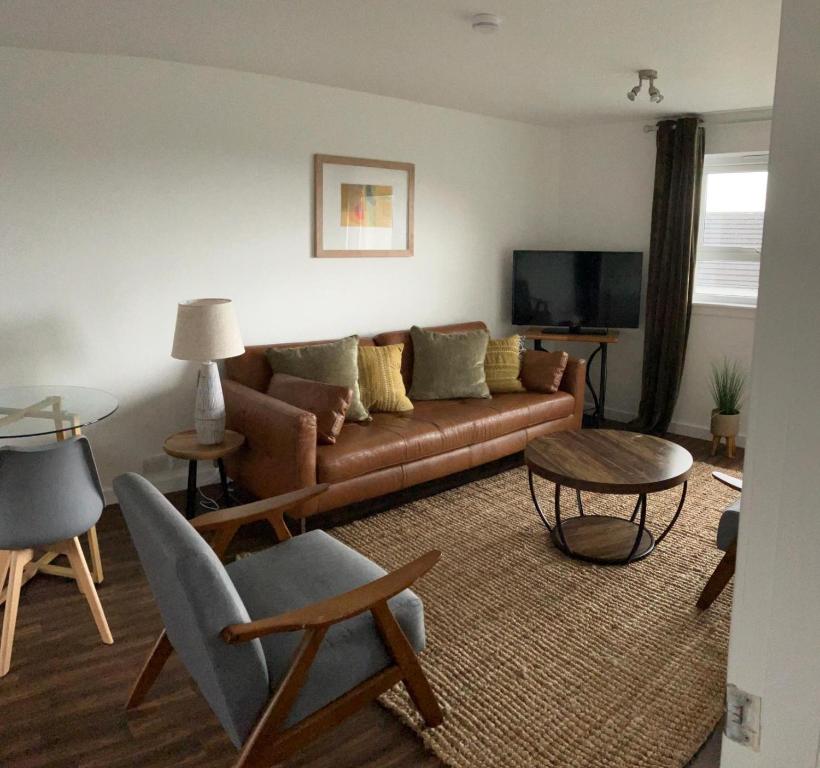 Haeli Kirkwall, Orkady