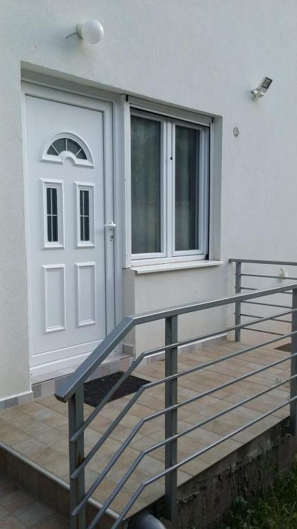 Isabella apartmani u blizini Roštilja - 2