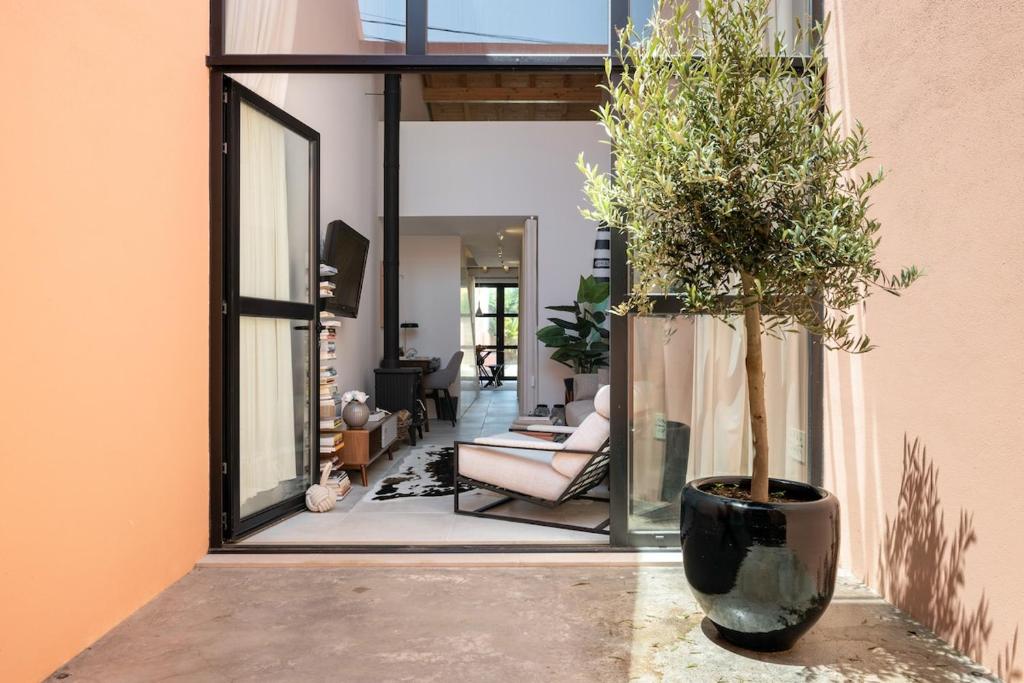 FILETE, Design house in Peniche's old town, Peniche