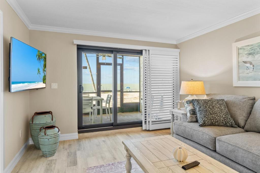 Pointe Santo E7, Sanibel