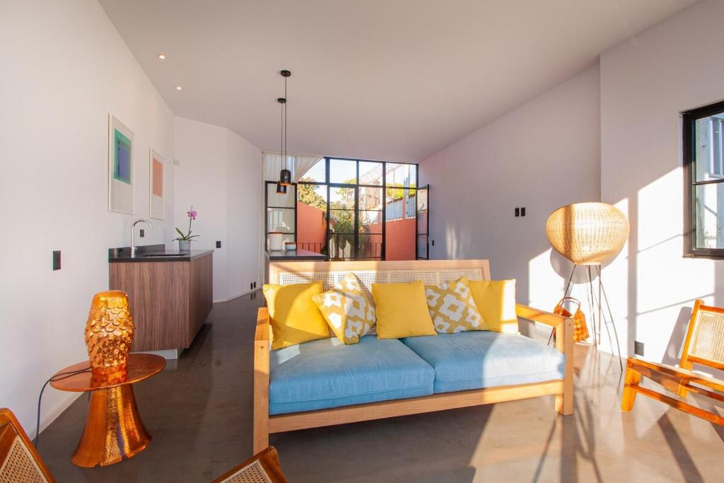Casa Compañia - 5