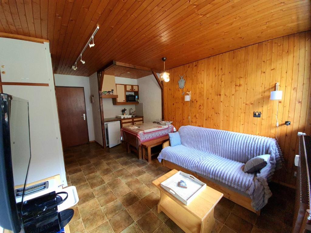T2 centre village La Clusaz, balcon - FR-1-459-242 - 1