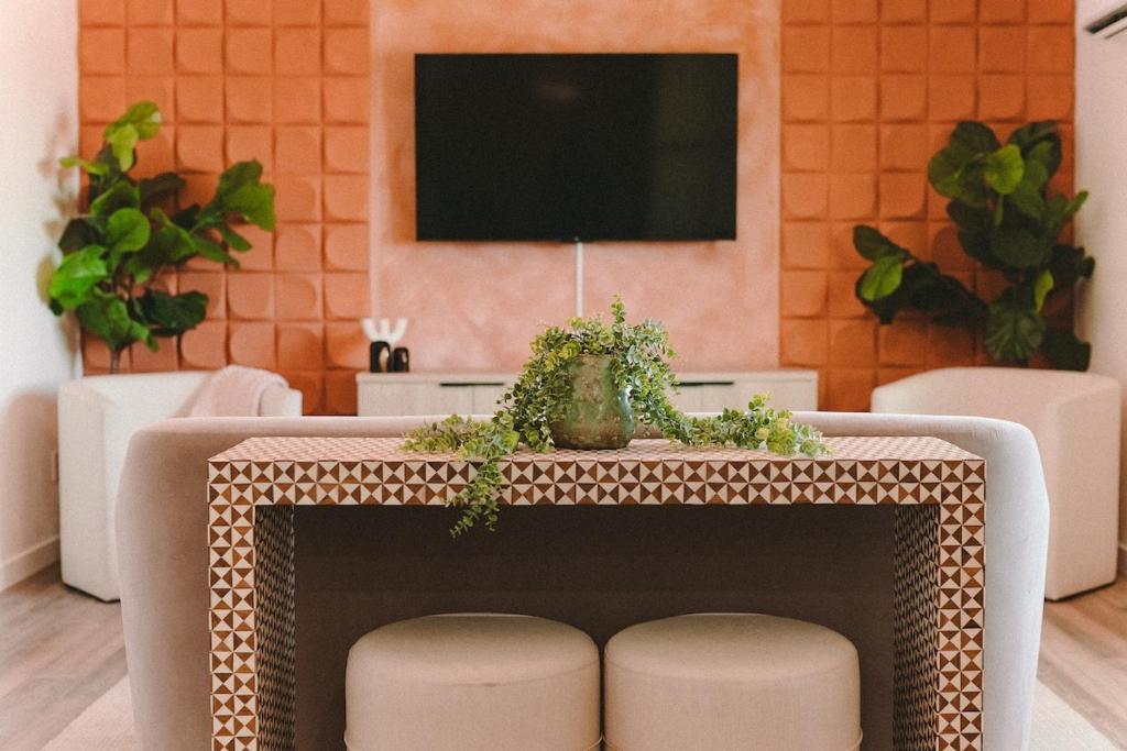 WANDERLUST-Joshua Tree Modern-boho Escape-Stargazing and Fire Pit, Twentynine Palms