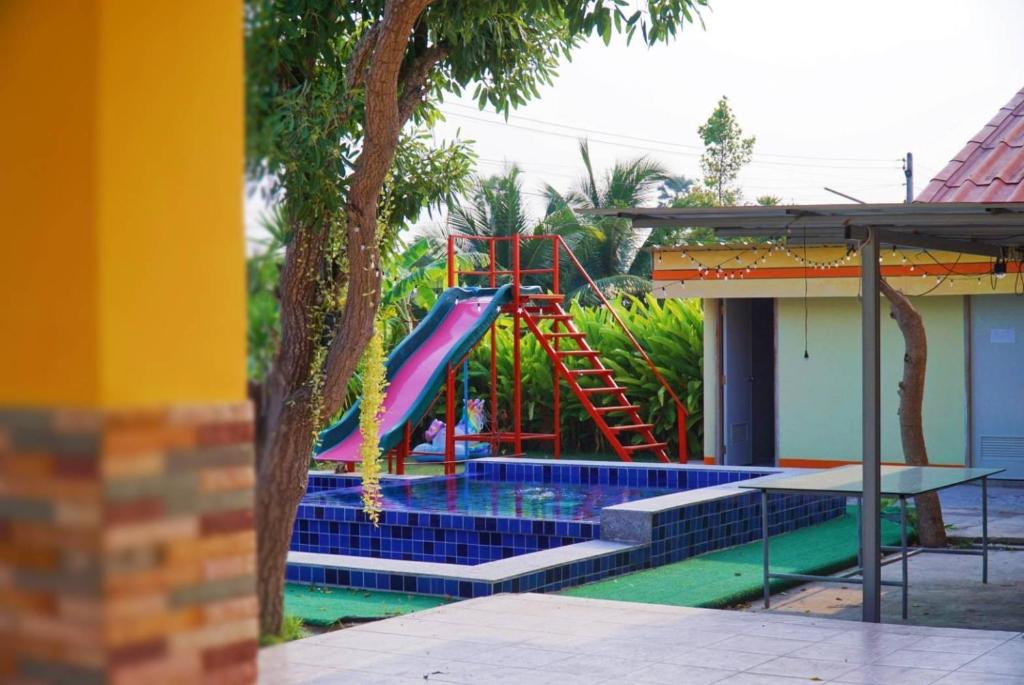 Tanfah Resort