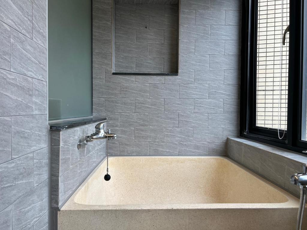 Bathroom, Angel's Inn Jaioxi Hotspring in Yilan