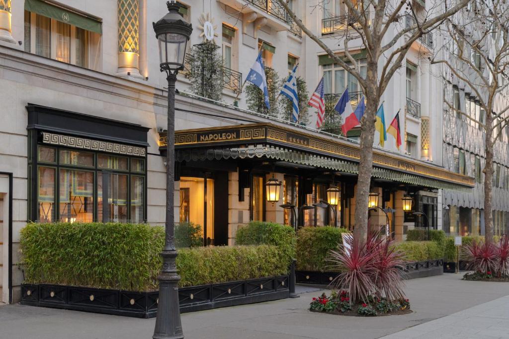 ทัศนียภาพภายนอกโรงแรม