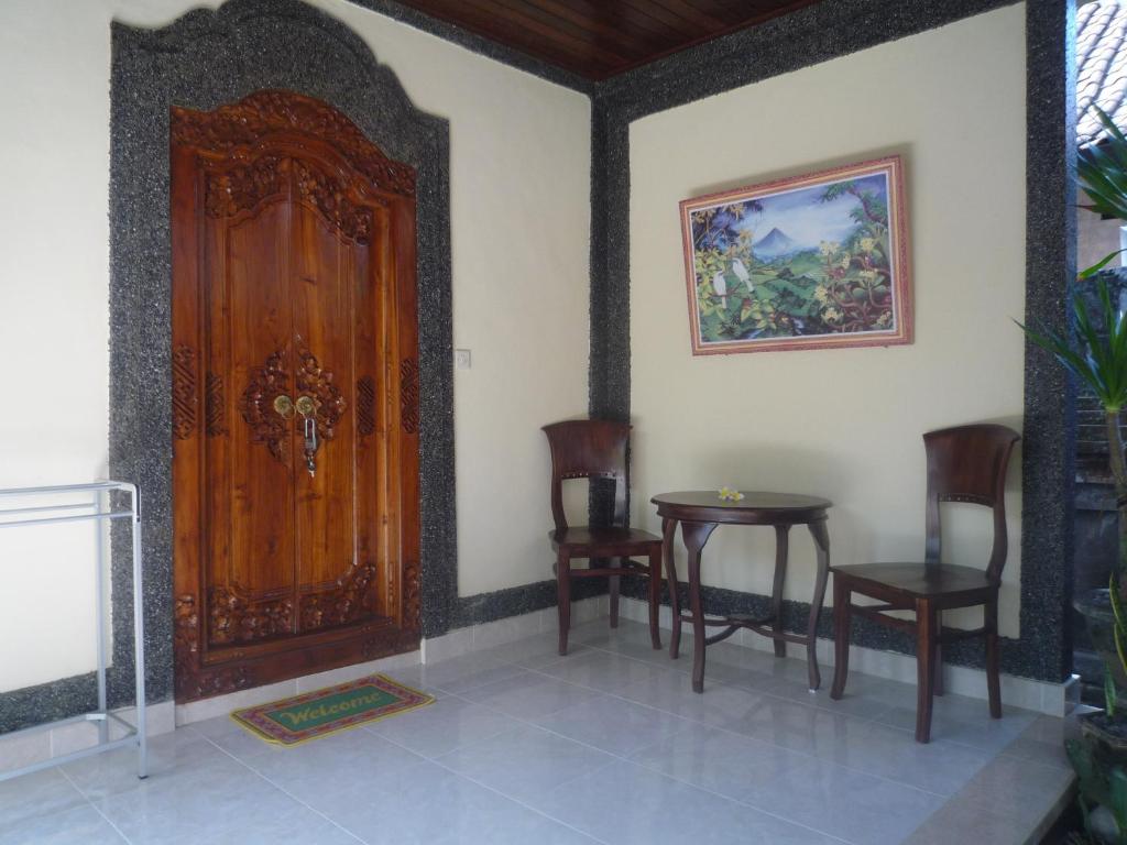 Shindu Home Stay photo