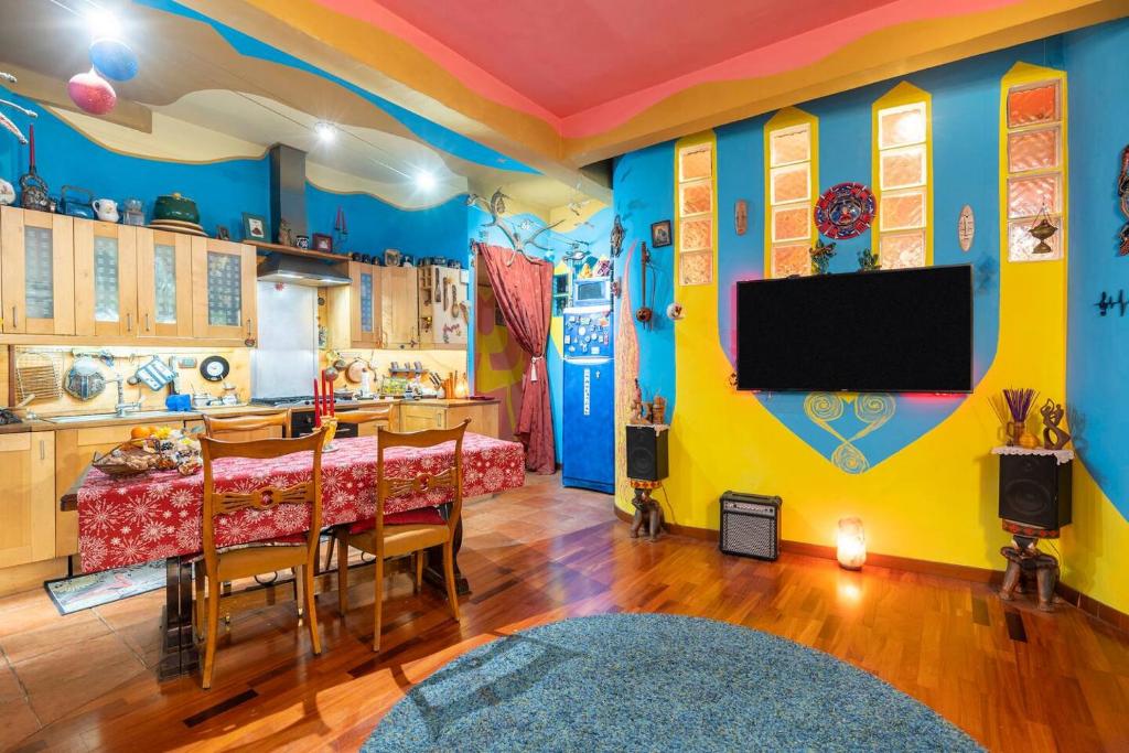 Fine Art House - 5