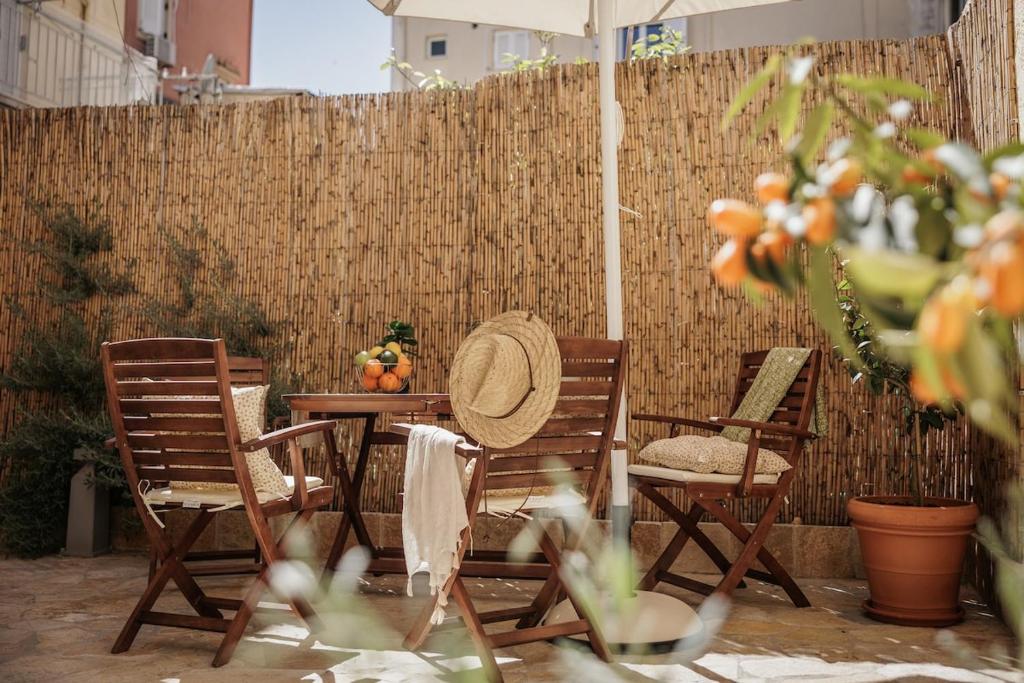 Kumquat Apt at Corfu Port!, Agios Rokkos