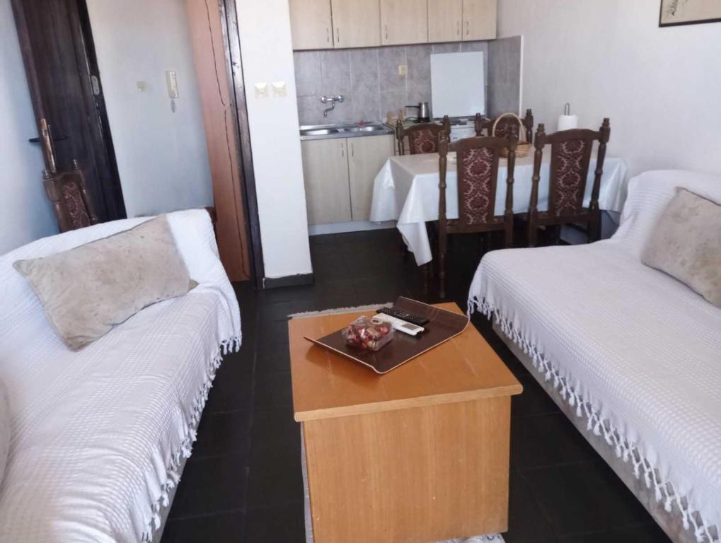 Coastal View Apartment - 4