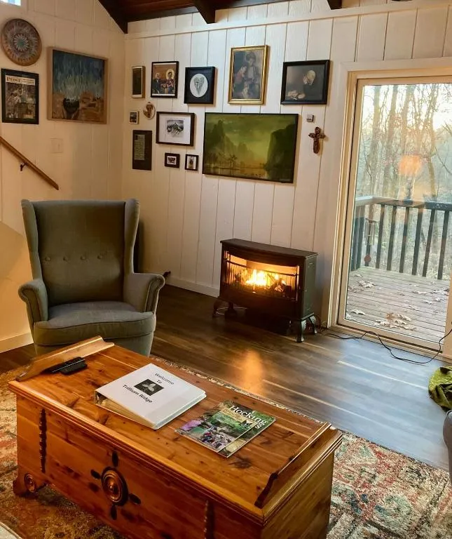 Trillium Ridge, Hocking Hills Area, 2 Bedroom, 3 Beds，位于Rockbridge的酒店