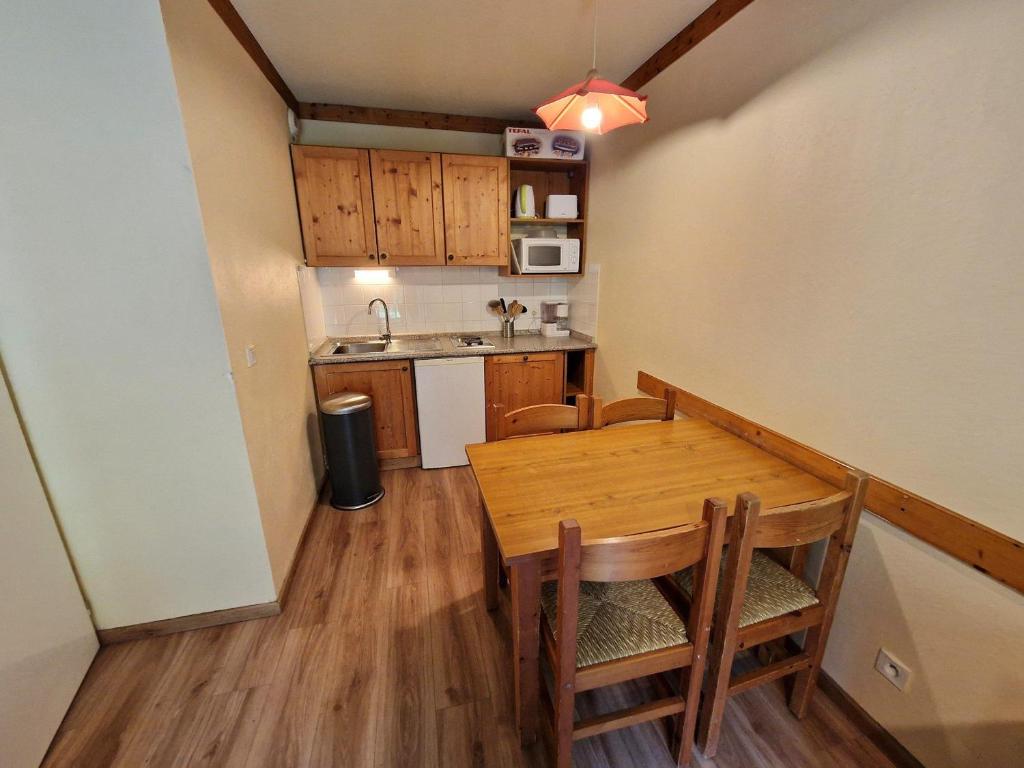 Appartement 2 pièces, 4 personnes, proche télécabine et commerces - FR-1-265-305 - 4