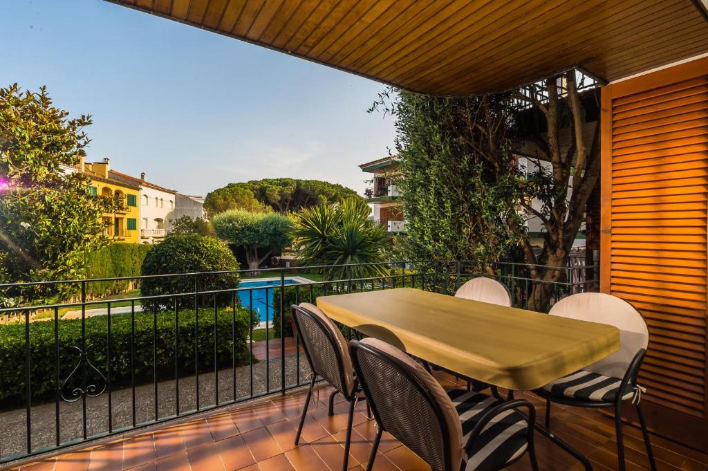 P-1 CALELLA DE PALAFRUGELL 4 PaX - 4