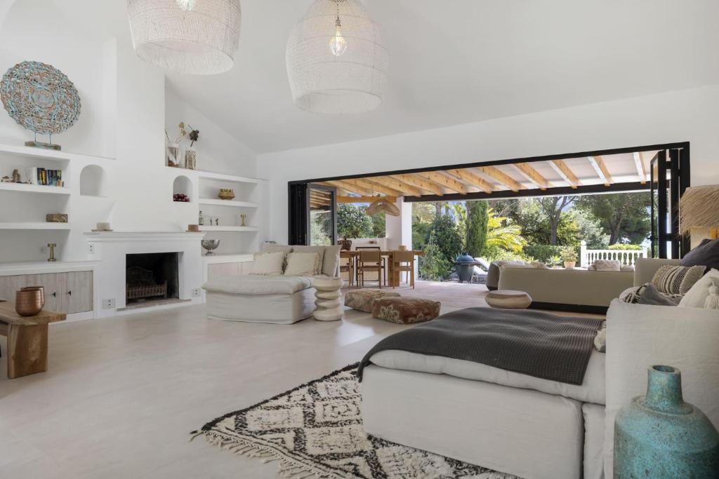 ViVi Homes - Villa Olivia - Sea view - private pool - garden - bbq - 3