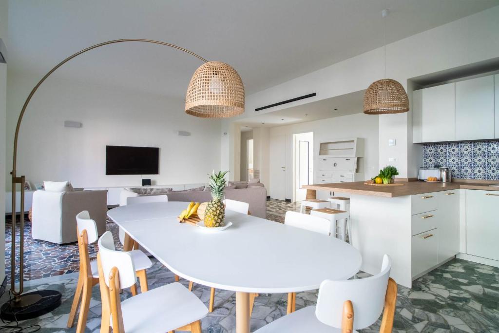 Casa Alyx by PortofinoHomes - 3