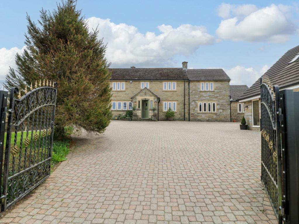 Cherry Tree Farm, Chesterfield