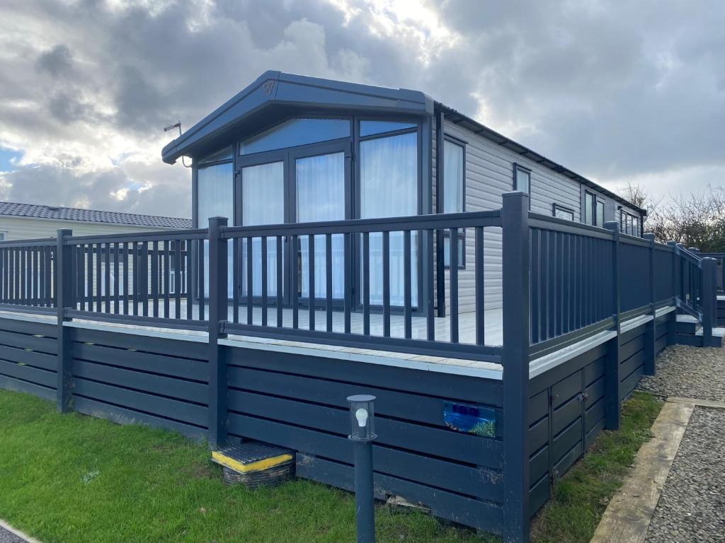 Bude - Cabin - Sleeps 6 - Parking - Pool, Bude