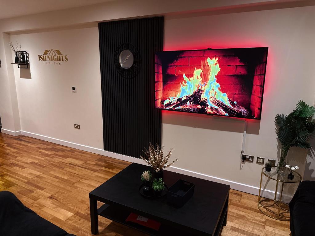 Elegant Birmingham City Retreat, Birmingham