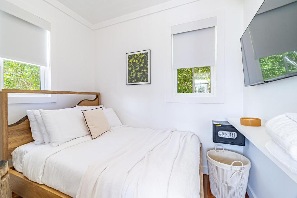 Endless Summer and Pool Club at Mahogany Bay Unit B, San Pedro