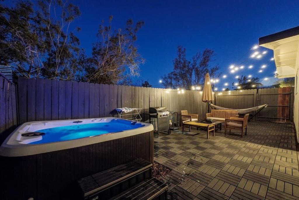 The Joshua Soak, Joshua Tree