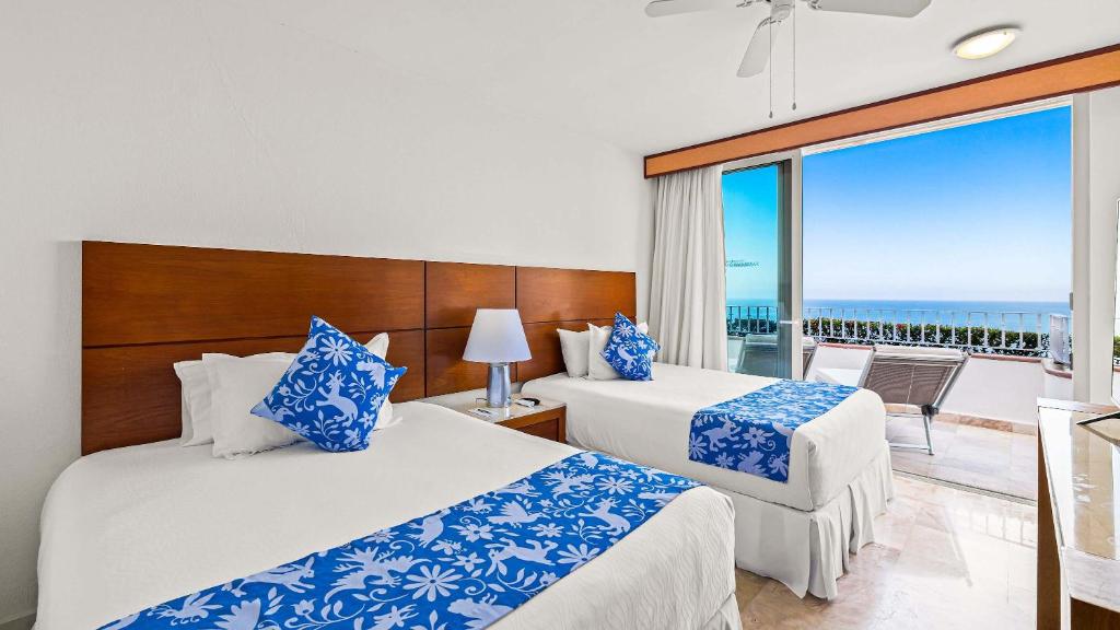 Grand Miramar Residences by HOLT - 3BR - 5