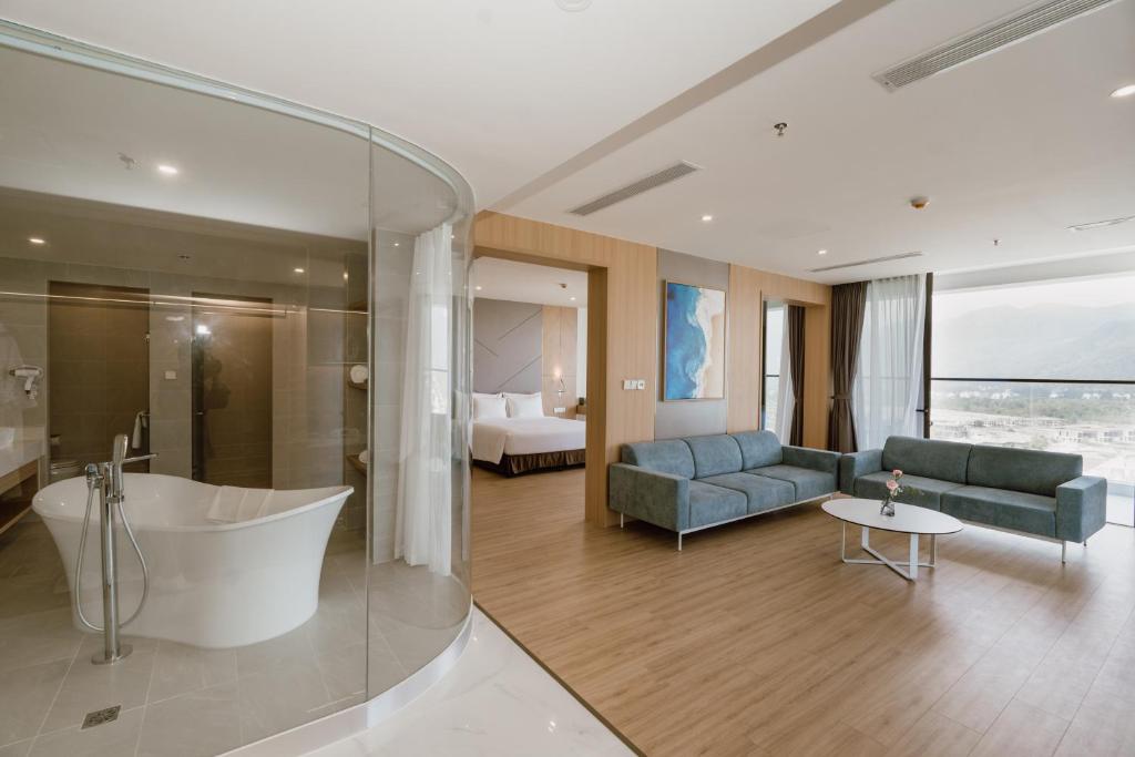 biệt thự Oceanfront Nha Trang liên hệ