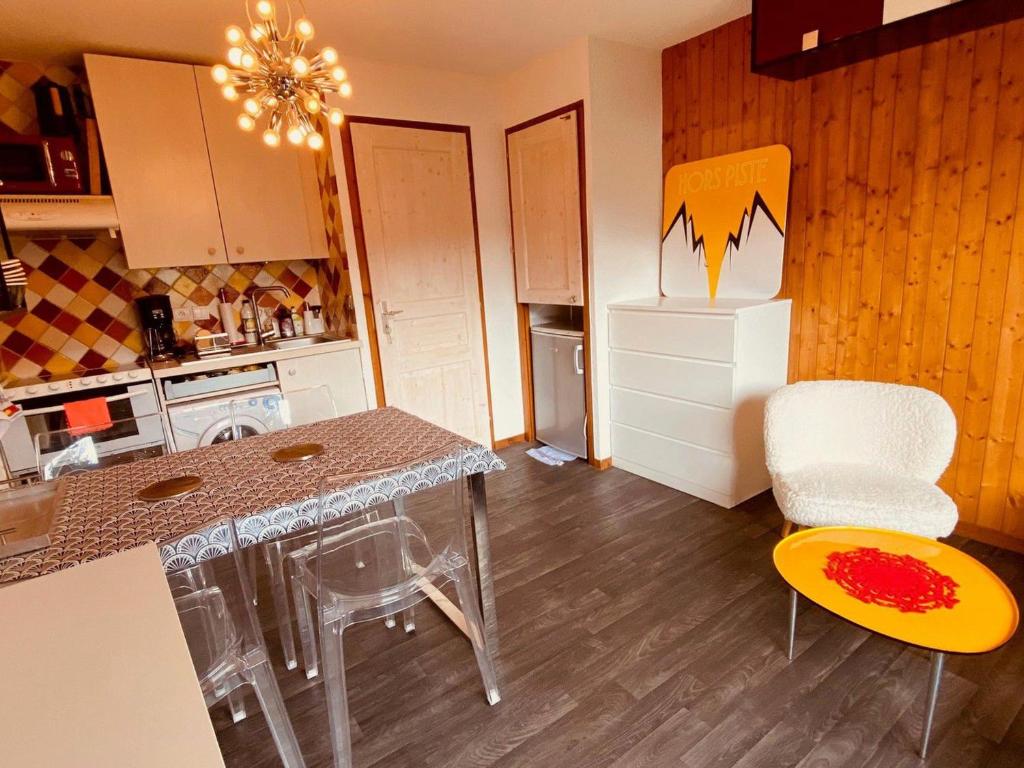 T2 centre village près pistes La Clusaz, balcon sud - FR-1-459-241 - 1