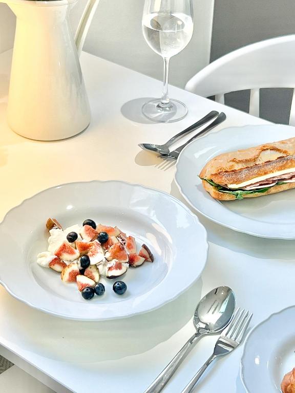 Hongdae station 7min, Designer house