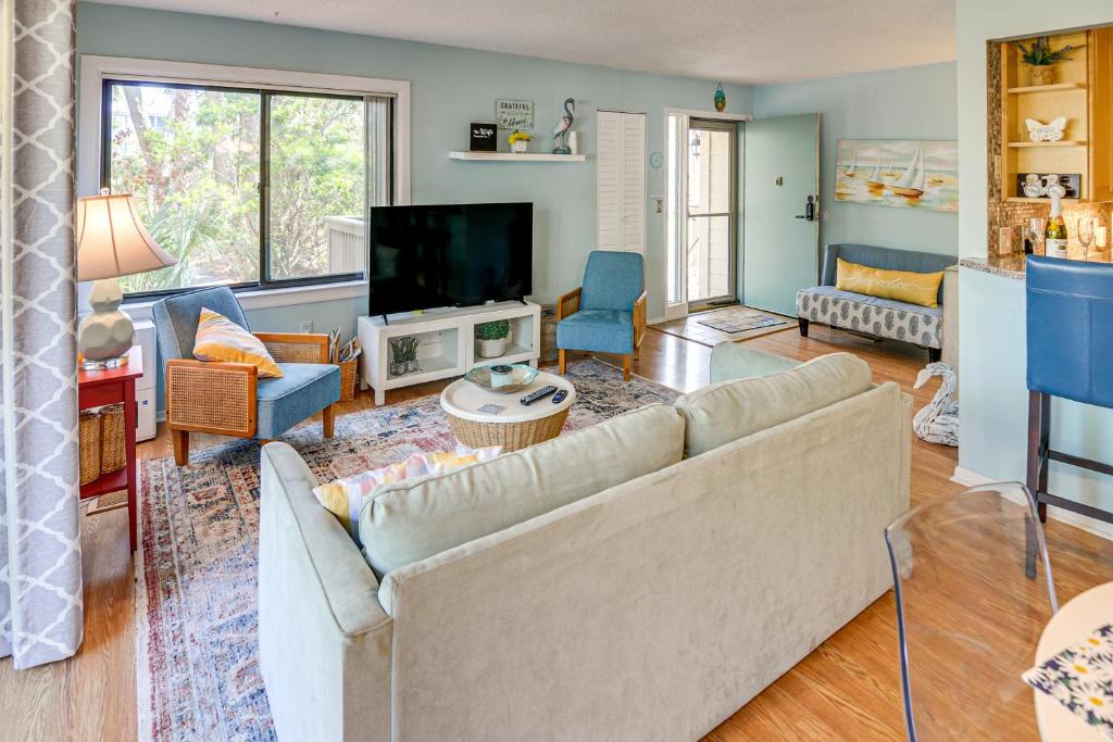 Less Than 1 Mi to Beach Condo with Community Perks in HHI!, Hilton Head Island