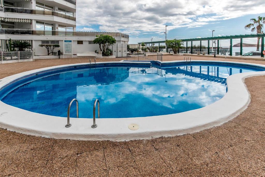 Relax by the Sea at Medano Retreat Terrace Pool - 5