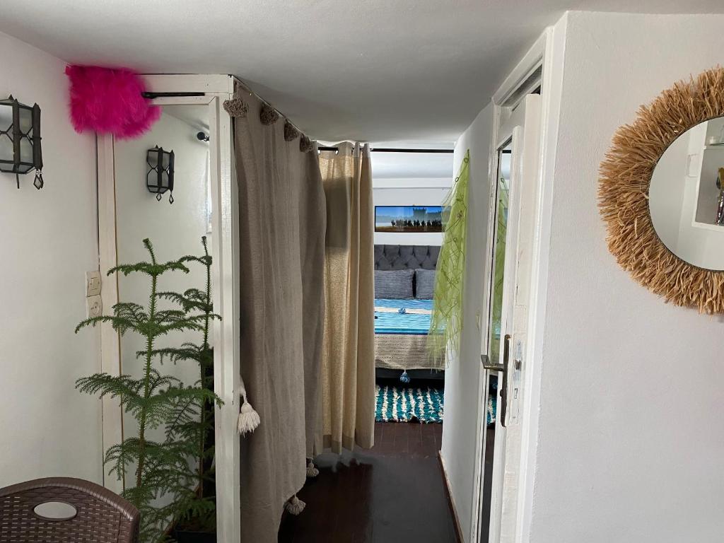 Frex hôte, As-Sawíra