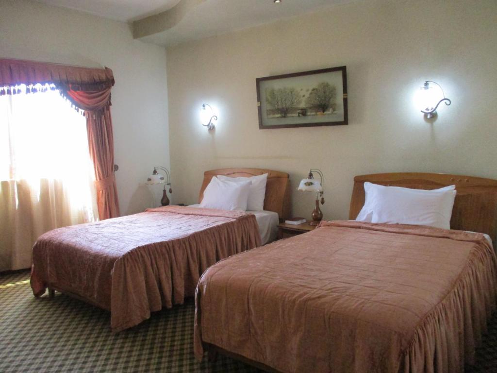 IMPERIAL ROYALE HOTEL photo