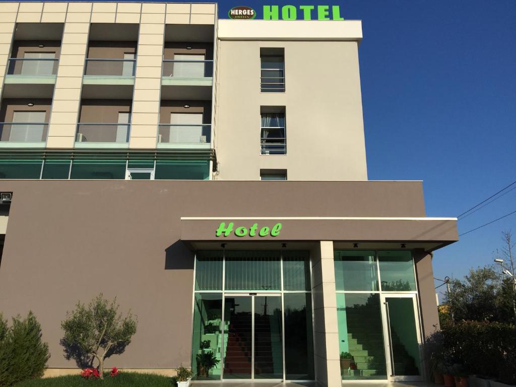 Herges Hotel — Hotel in Durres