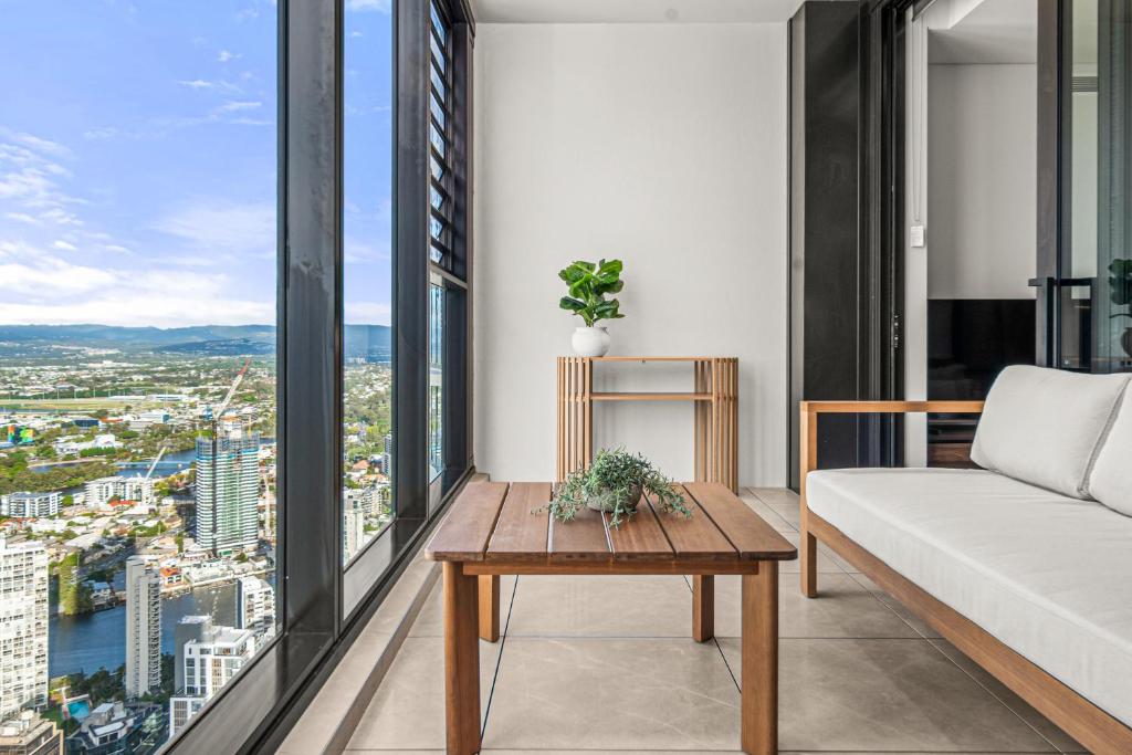 メリトン スイーツ サーファーズ パラダイス (Meriton Suites Surfers Paradise) バルコニー/テラス