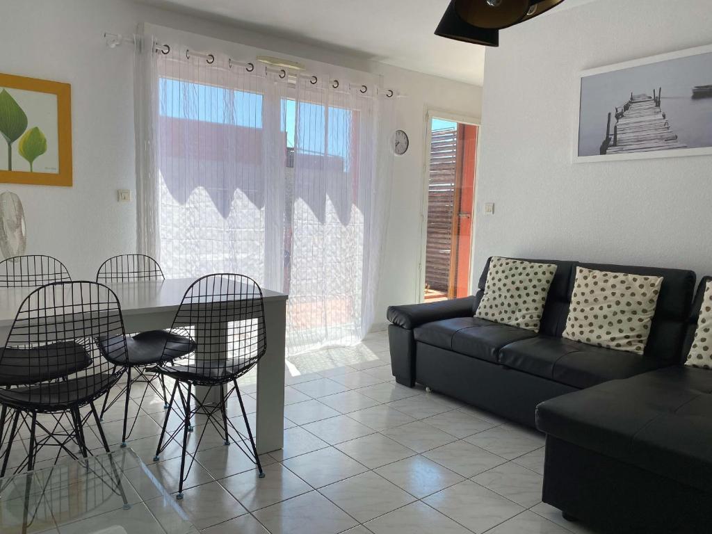 Bel Appartement T2 avec Terrasse et Garage à Balaruc-les-Bains - FR-1-553-269 - 5
