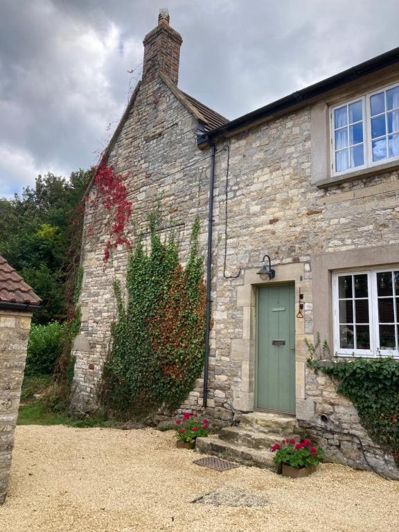 Charlton Farm, Charlton