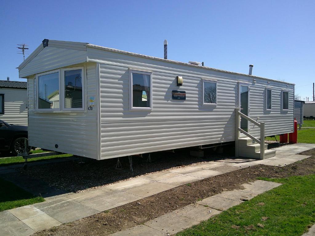 Kingfisher New Horizon KF 8 Berth heated Close to site entrance, Ingoldmells