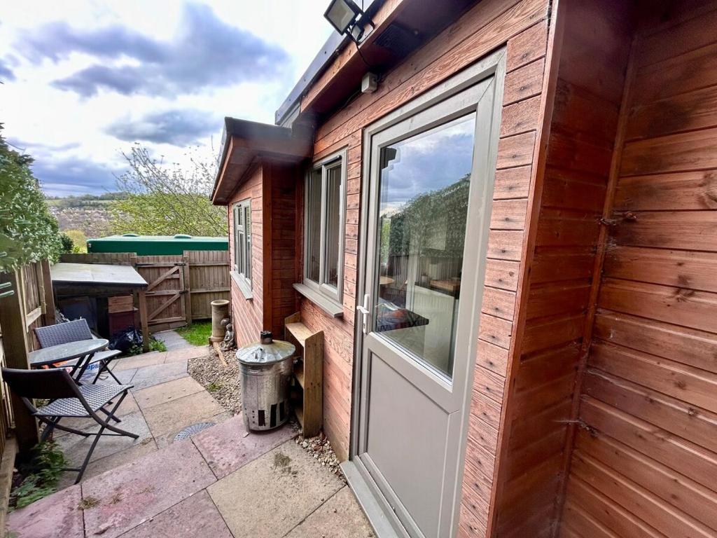 The Rural Woodside Cabin photo 7