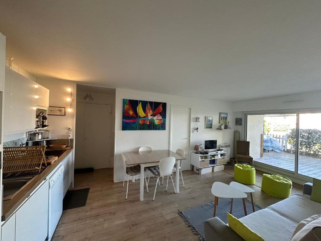 Appartement 3 pièces avec jardinet, 6 personnes, internet, proche Grand Hôtel de Cabourg - FR-1-487-308 - 3